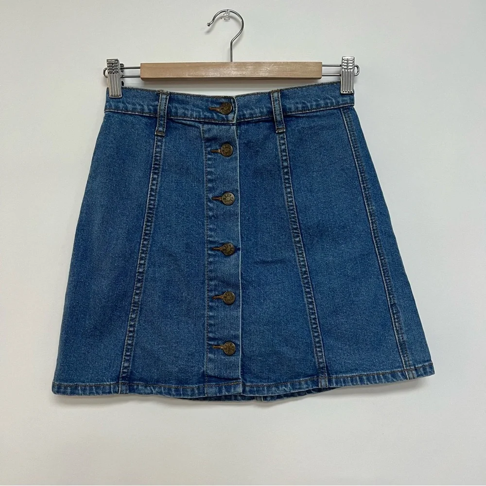 Urban Outfitters BDG Denim Jean Mini Skirt Button Up Front Blue A-line Size 2_3